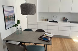 Salg af varelager med møbler