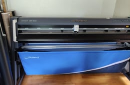 Skiltevirksomhed sælger sit varelager - Folie, maskine og alt tilbehør