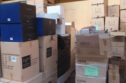 Større lampeparti med kvalitetsmærker klart til salg