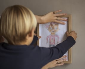 RAM'N – Elsket ramme til børnetegninger sælges