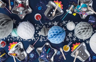Webshop med salg af kostumer og fest tilbehør sælges.
