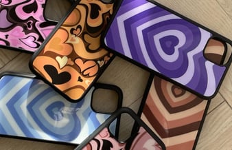 Webshop med køb og salg af Iphone covers - Omsætning (2021) 1.100.000 kr. (Meget billigt til salg)