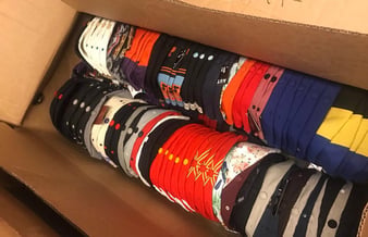 Stort varelager med NBA Caps, trøjer og accessories sælges billigt