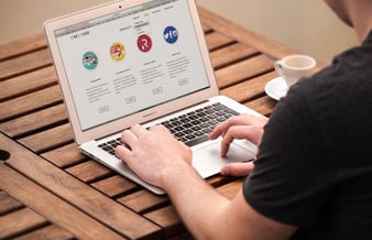 Online servicevirksomhed - 2.000 betalende kunder årligt ud af 52.185 besøgende i 2016.