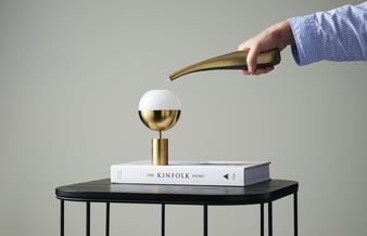 Dansk design start-up søger en kommerciel ansvarlig med partnerskabsdrømme.