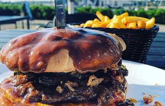 Ishus  og Grillbar 