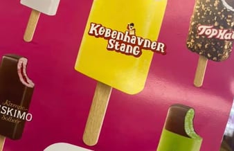Stor kiosk/specialbutik i Horsens med webshop sælges pga sygdom. - Overskud før skat: 650.000 kr.