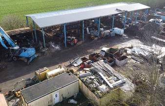 Etableret Skrothandler med metpro hammermill shredder - Skrot fra både virksomheder, kommuner, affaldsselskaber og private. 