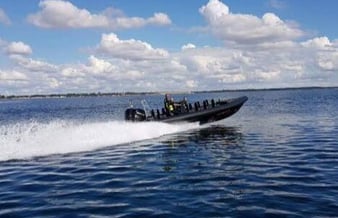 Action/oplevelses firma med vokseværk