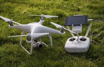 Dronevirksomhed indenfor bygge -og anlægsbranchen med aktive kunder - Overskud på 174.900 kr. 2019