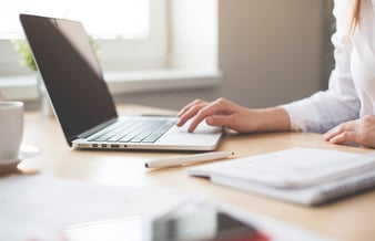 3½ årig webshop med salg af klistermærker, skilte til B2B og B2C