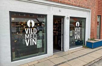 Rønde Vild med vin butik sælges SPOTPRIS