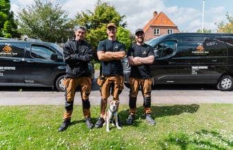Etableret tømrervirksomhed med høj indtjening og faste kunder til salg