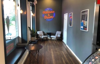 Perfekt lokation til is-bar eller lign. - Afståelse