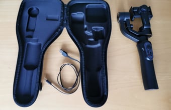 Dronevirksomhed med tilhørende website, drone og gimbal