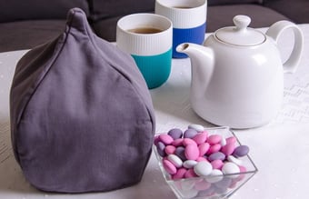 Kendt firma indenfor brugskunst, med produktion i Danmark og salg til butikker/grossister.