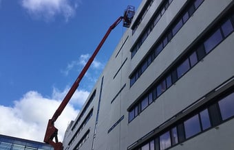 Erhvervsrengøring med store kunder og god økonomi - Årlig løn til ejer på ca. 800.000 kr.