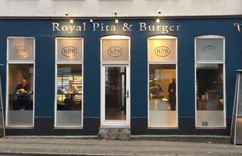 Royalpitaogburger.dk - Burger og Pita Bar med overskud på 150.000 DKK pr. år.