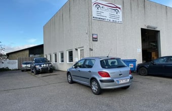 Stort velkørende autoværksted beliggende i Taastrup til salg