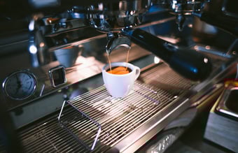 Super fed Café/kaffebar ved travl station - Storkøbenhavn