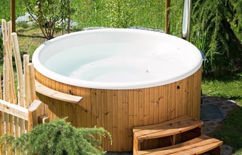 Et af Norges mest solgte boblebads webshop - Omsætning 2016 18 mio DKK - Overskud på 1.4 mio DKK  