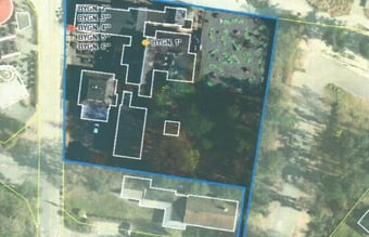 Udlejningsejendom på torv i Falster (til strand 100m) - årlig lejeindtægt på 700.000 DKK - Stort ferie og turistområde