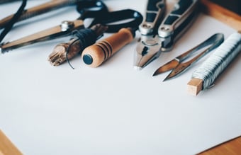 Handelsvirksomhed: Webshop/B2B med alt i materialer og tilbehør til kreativ undervisning og hobby.