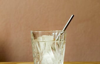 Flot webshop med alsidigt virksomhedsnavn og ULR -  Salg af alkoholfrie drikkevarer