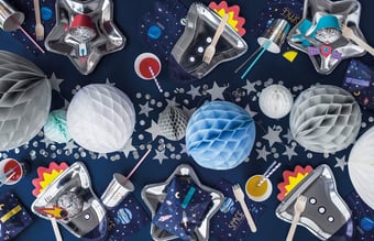 Webshop med salg af kostumer og fest tilbehør sælges.