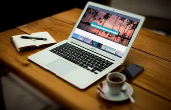 tournera.dk - Affiliate flysøgemaskine & rejse blog