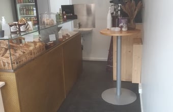 BAGER-DEL AF VIRKSOMHED SÆLGES