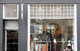 Stærkt Skandinavisk koncept inden for tøj og sko til kvinder samt accessoires - Omsætning på +7.000.000 DKK ex. moms 