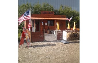 Opsætnings parat, komplet grillbar pavilion inklusiv udstyr