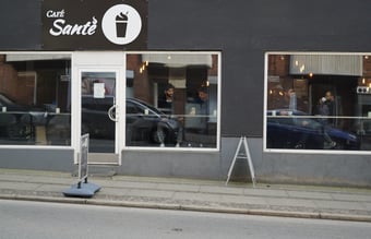 Café Santé sælges