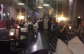 Cafe til salg i indkøbscenter 