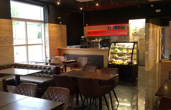 Vandpibe café på gågaden til Køge torv - Vestergade 32a. 4600 Køge