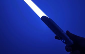 Webshop med salg af RGB Lyssværd - Dækningsgrad mellem 30-50% 