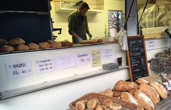 Salgsvogn med stenovn og salg af friskbagt brød - Omsætning 1 mio kr. 2018