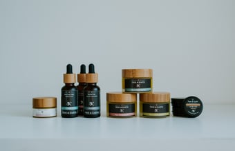 Tree & Earth Skincare til salg - lækkert vegansk hudplejebrand med egenproduktion - Kan købes med: Bitcoin eller Ethereum.