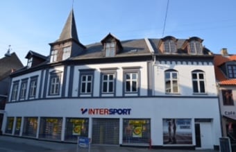 Investeringsejendom med mange muligheder på AA placering i Nykøbing F centrum