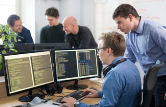 Mindre webbureau med kontrakter for over 150.000 kr. og årlig aftale på ca. 21.000 kr. til salg