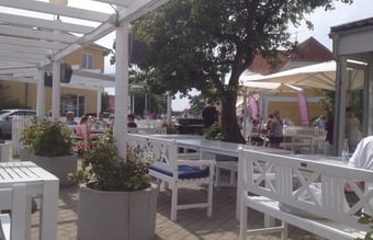 Cafe/restaurant god beliggenhed på strøget i Skagen