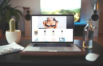 Webshop med salg af selvbruner, solcreme m.m.