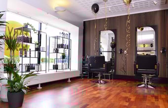 Frisør og Skønhedssalon til salg i Hvidovre - Månedlige leje udgør 10.000 kr. om måneden