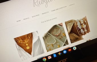 rubylot.com - Skøn eksklusiv smykke webshop med stort vækstpotentiale til salg 
