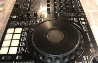 Sælges Helt ny Pioneer DDJ-1000 DJ driver til Rekordbox på lager