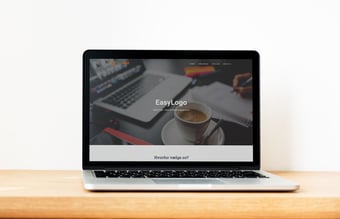 Easylogo.dk - Logodesign hjemmeside.