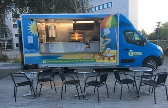 Gastro Foodtruck sælges - Står ved Sluseholmen og kører ud til festivaler