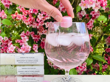 INSTANT COCKTAIL MAGIC - med sugar cubes fyldt med smag og pynt til dine cocktails