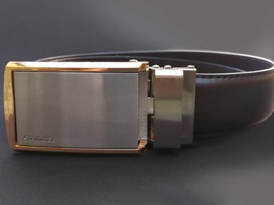 Webshop med salg af bælteserie i egen design - Omsætning 200.000 kr - Aktiv siden 2016